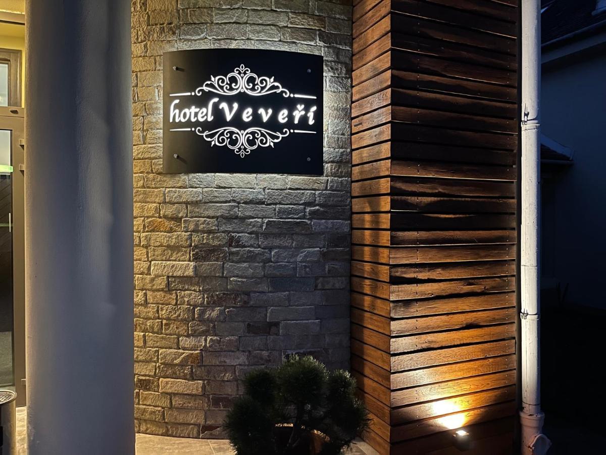 Hotel Veveri Veverska Bityska Extérieur photo