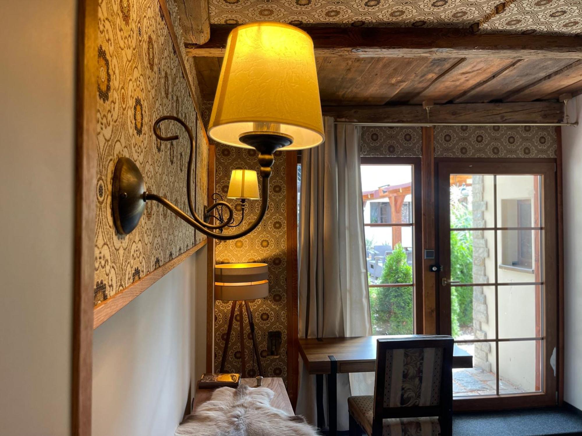 Hotel Veveri Veverska Bityska Extérieur photo